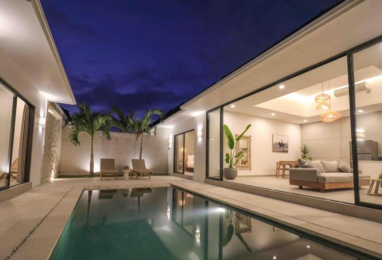 Villa Isea-3 bedroom with pool - B&B Seminyak
