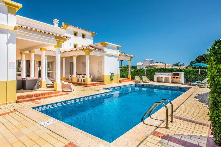Villa Candeias - Bed and Breakfast Albufeira