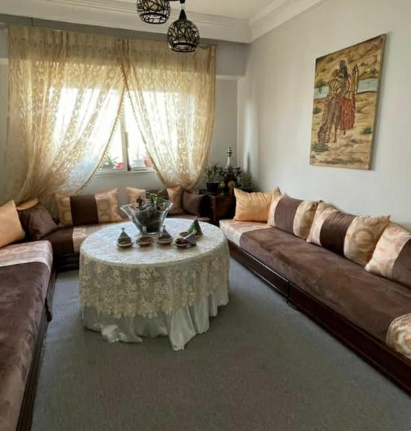 Appartement calme et confort entier à 10 mn de la corniche, une demie heur de stade d honneur - B&B Casablanca