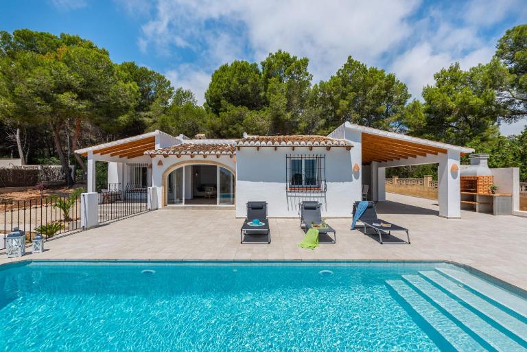 Villa Anna - PlusHolidays - B&B Teulada