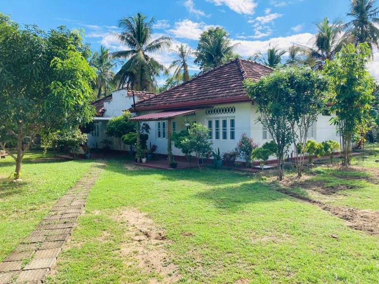 Glorious Villa - Ferienwohnung Tangalla
