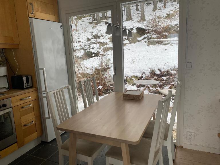 House with green garden, Göteborg, 6 beds - Ferienwohnung Lindome