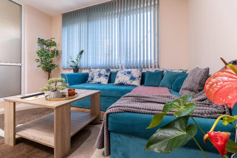 Comfortable 2BR Urban Getaway in City Center by Flat Mаnager - B&B Filippopoli