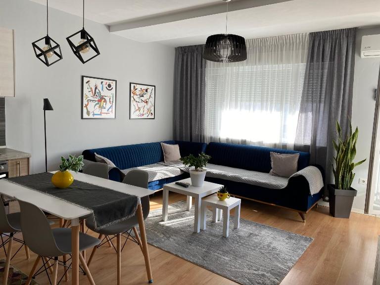 Pandora’s City Apartment - Ferienwohnung Tirana