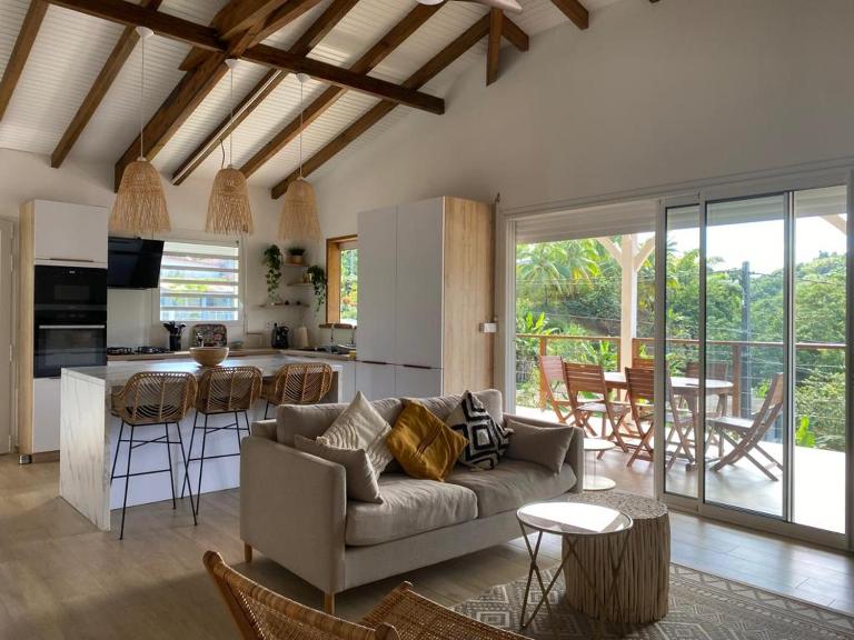 Villa Cannelle -charmante et tout confort - B&B La Trinité