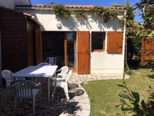 Saint Palais sur Mer - MAISON MITOYENNE de VACANCES - VILLAS de CORDOUAN - Chambres d'hôtes Puyraveau