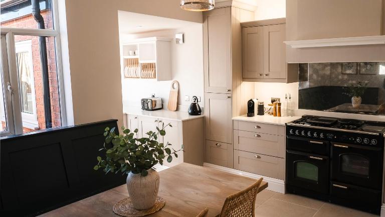 Renovated 3 Bedroom House in Lowton Pennington, free parking - B&B Leigh
