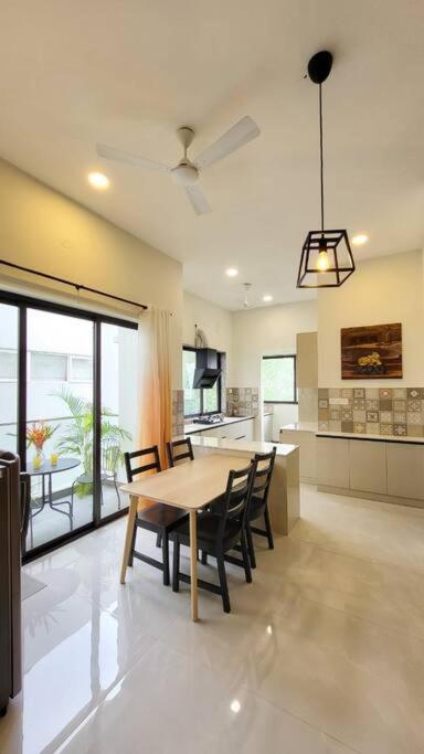 Good Vibes 2BHK Condo - ECR - B&B Chennai