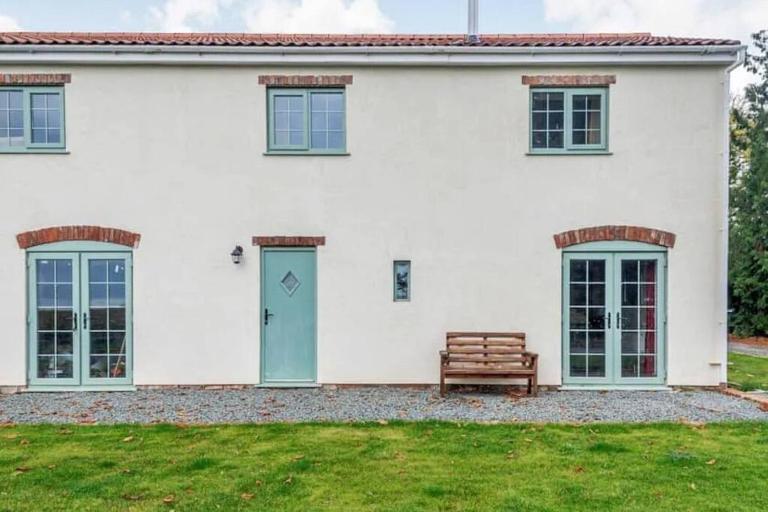 Mylo’s Cottage - Langrick, Lincolnshire - B&B Boston