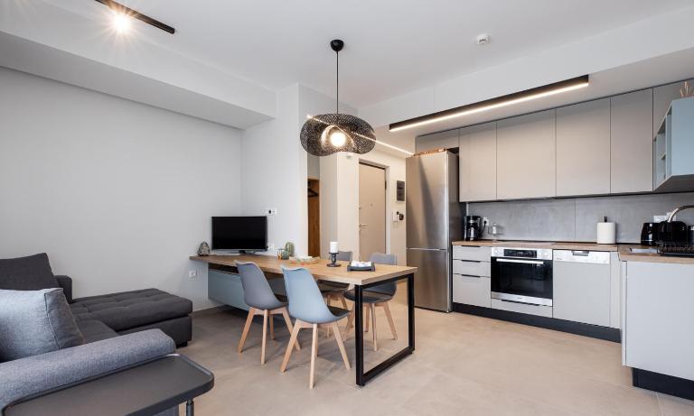 Cozy Apartment in Kalamaria, Thessaloniki - Chambres d'hôtes Thessalonique