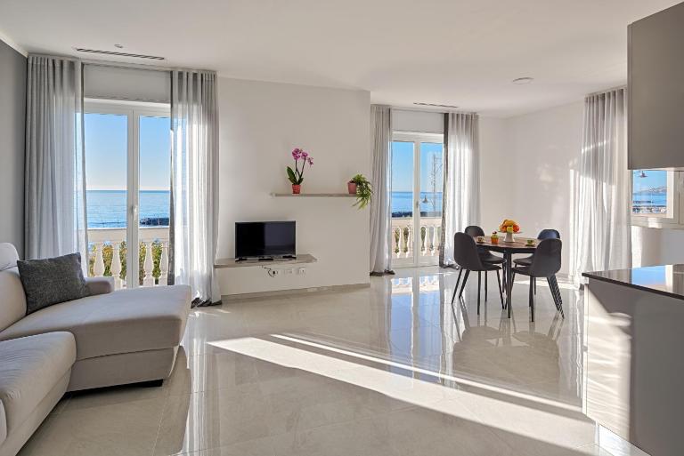 Cicolombo - Mareri apartments - Chambres d'hôtes Santo Stefano al Mare