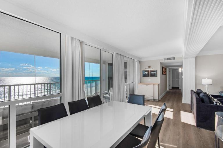 Shoreline Towers 2086 - B&B Destin