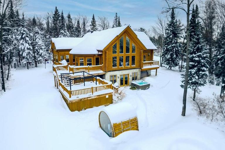 Chalet Golden Bear - Fiddler Lake - B&B Mille-Isles