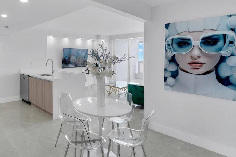 Shades of Miami Sky Penthouse! Newly Renovated - Ferienwohnung Miami