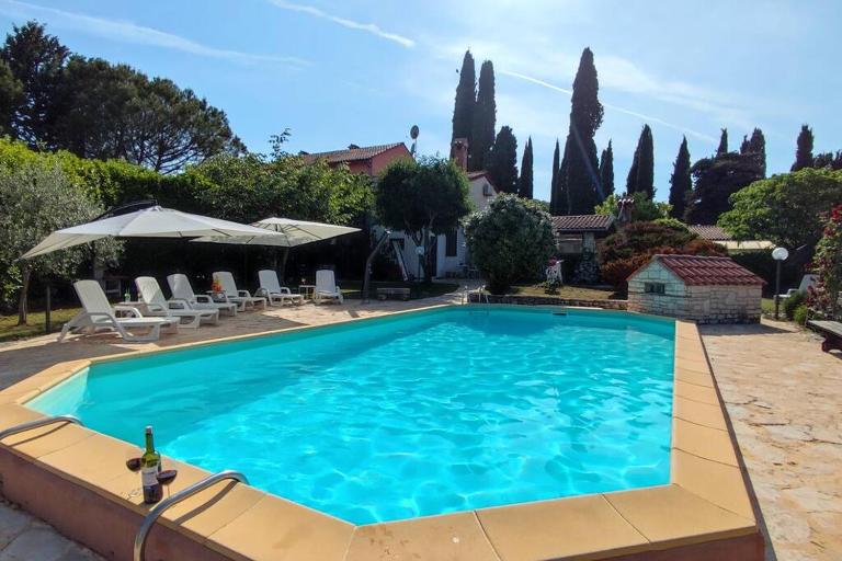 Romantic Studio for two with a pool - B&B Rovinjsko Selo