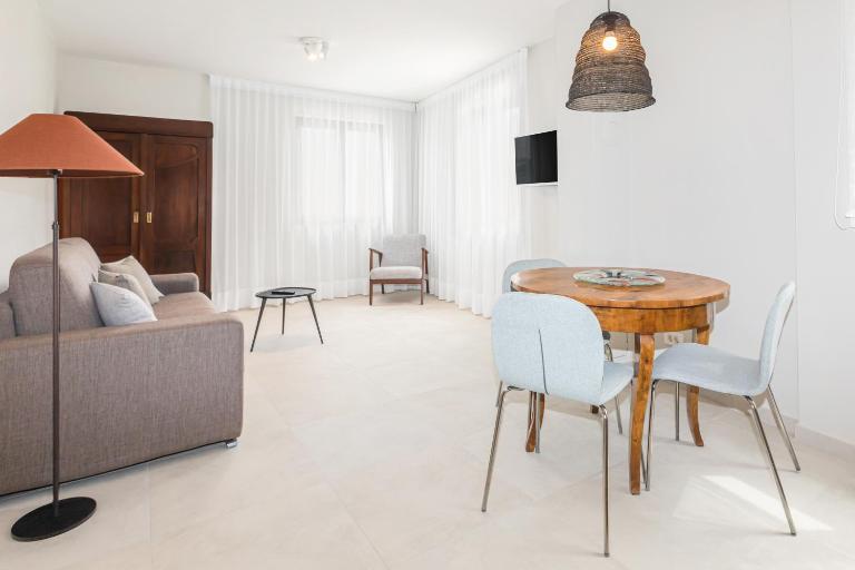 Contrada del Nonno Apartments (city center - private parking on-site) - Chambres d'hôtes Rovinj