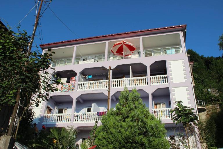 Badu Guest House - Ferienwohnung Kvariati