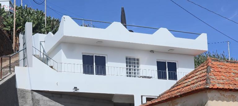 Fifty`s House 1 By Sam Houses - B&B Ribeira Brava