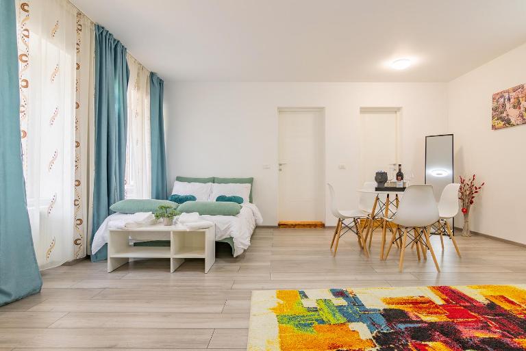 Republicii Quiet Courtyard Apartment - B&B Brasov