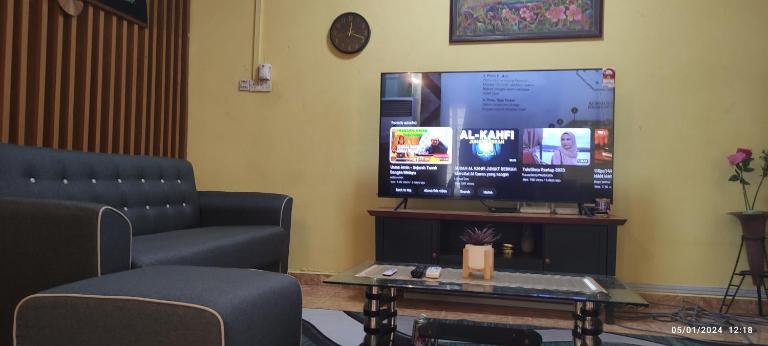 HOMESTAY ALORSETAR TOWNCENTRE by ASTARILA GUESTHOUSE-StadiumDarulaman - iSLAM SAHAJA - Private Pool, BBQ Zone & Kolam Pancing Puyu - 8-13pax - Chambres d'hôtes Alor Setar