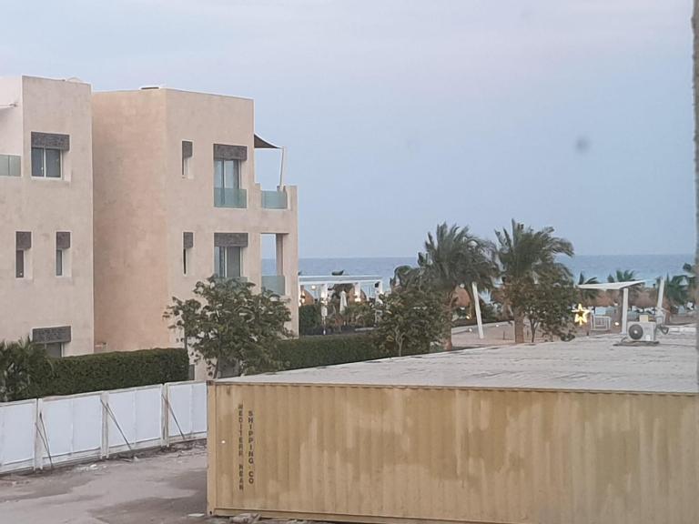 Mangroovy- 1BR Sea Breeze Back Sea view - Ferienwohnung Hurghada