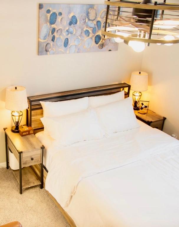 HomeTel Premium Guest Suite w/ Private Entrance - Chambres d'hôtes Ypsilanti