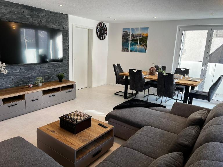 Ferienwohnung in Unterterzen am schöne Walensee - Chambres d'hôtes Unterterzen