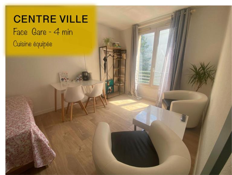 Appartement en face de la gare - centre ville - B&B Poitiers