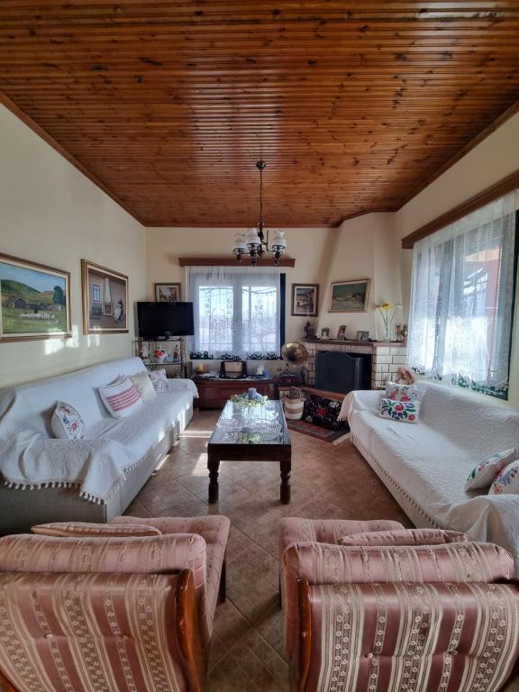 Lake Stories - B&B Koutsodímos