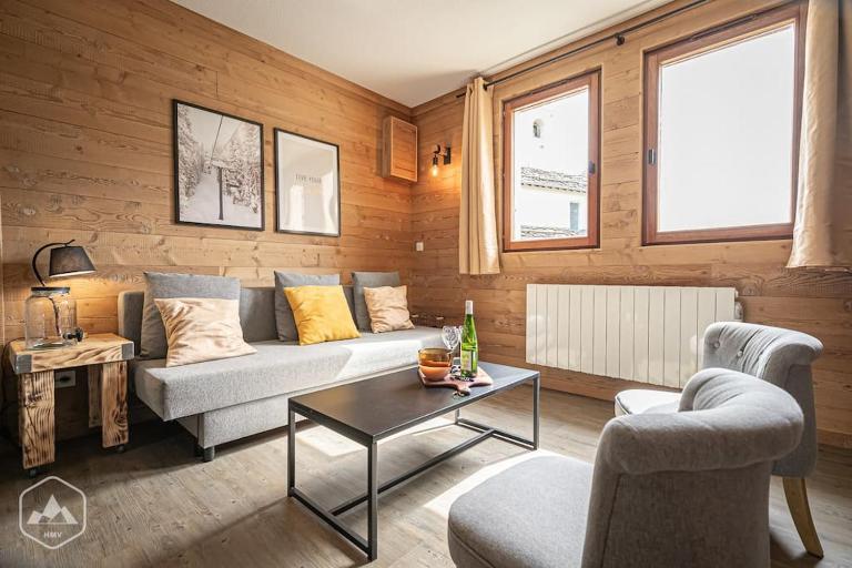Côté-Bourget 4 pers Duplex LES FORTS proche La Norma Aussois - Chambres d'hôtes Villarodin
