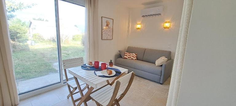 Studio confortable dans un jardin au calme - B&B Villenave-d'Ornon