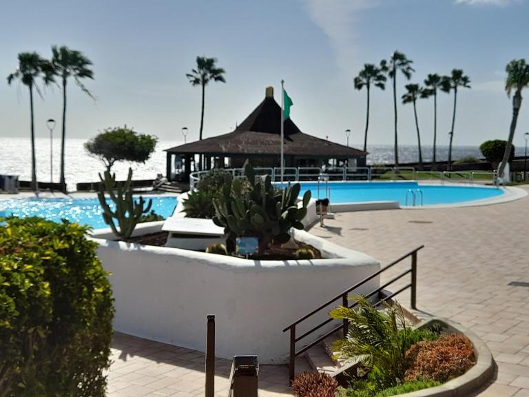 Rocas del mar sur - B&B Arona