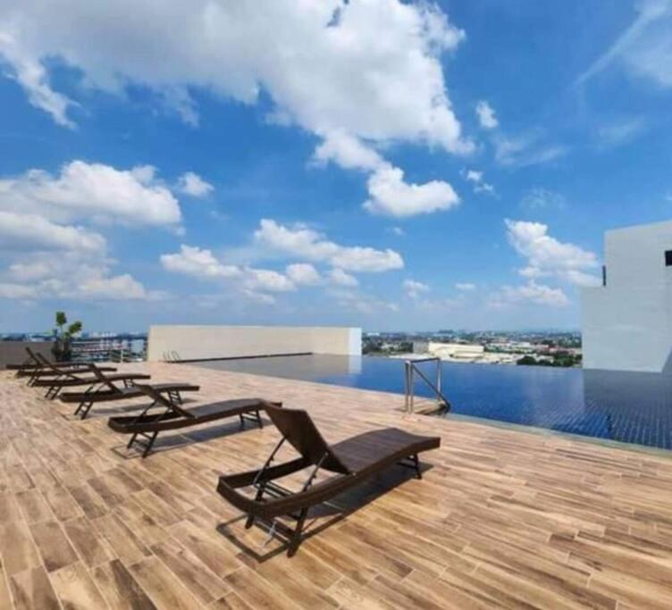 Podium Studio 4 pax-Amy Home - B&B Kuching