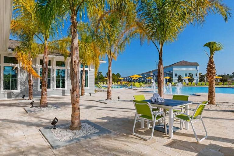 Private Beach plus Pool and Hot Tub-Perfect for Families - B&B Pensacola