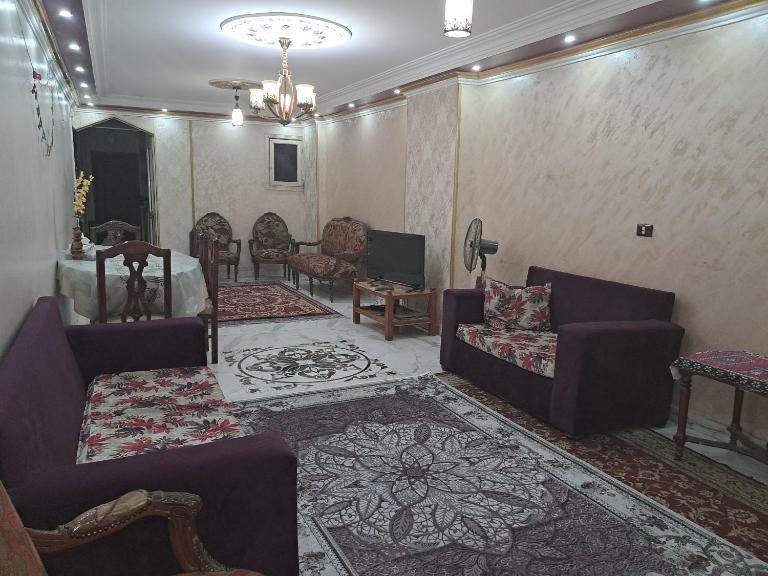 شقة مميزة جدا في قلب العاصمة قريبة من جميع الأماكن والخدمات - Ferienwohnung Kairo