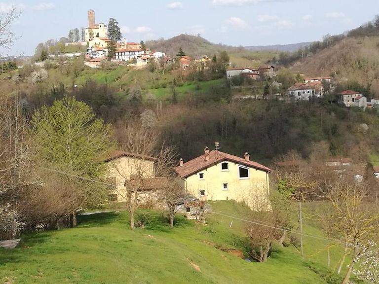 casa nel verde Cà dla cola - B&B Mombasiglio