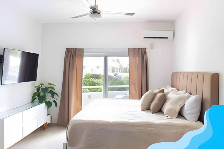Minimalist Studio with Pool and FREE Scooter - B&B San Miguel de Cozumel