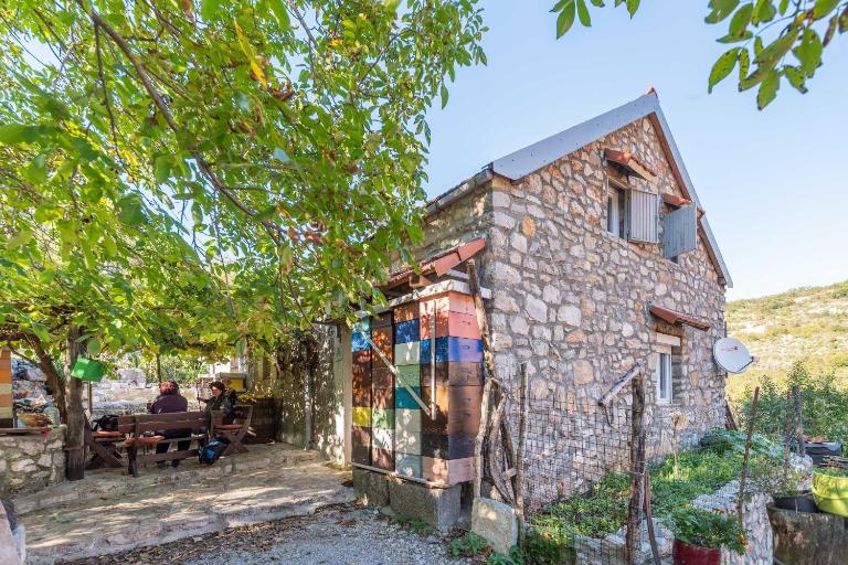 Rural Household "Vujić" - food & farm activities - B&B Cetinje