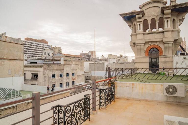 Penthouse with two terraces at the Old City [502] - B&B Montevideo