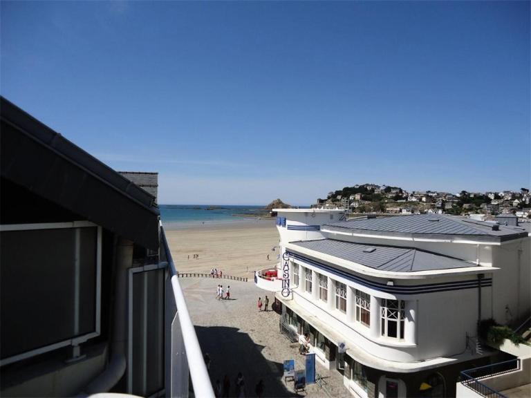 Résidence Les Bains - Charmant duplex à 50m de la promenade du Val André. MAE-6594 - B&B Pléneuf-Val-André