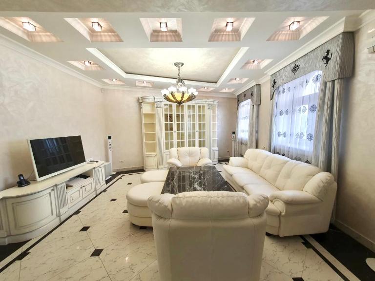 Роскошная двухуровневая квартира Luxurious duplex apartment - B&B Yerevan
