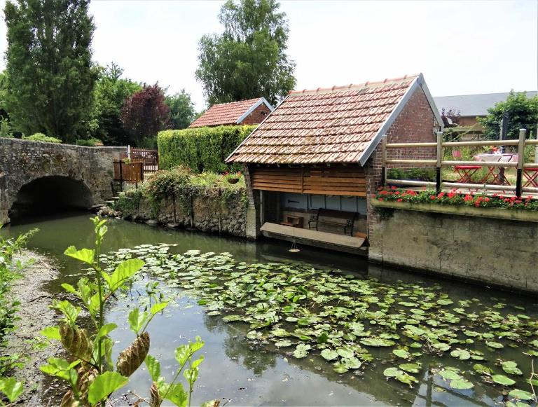 Le Lavoir Secret - hébergement atypique dans un joli cadre bucolique - Ferienwohnung Dangeau