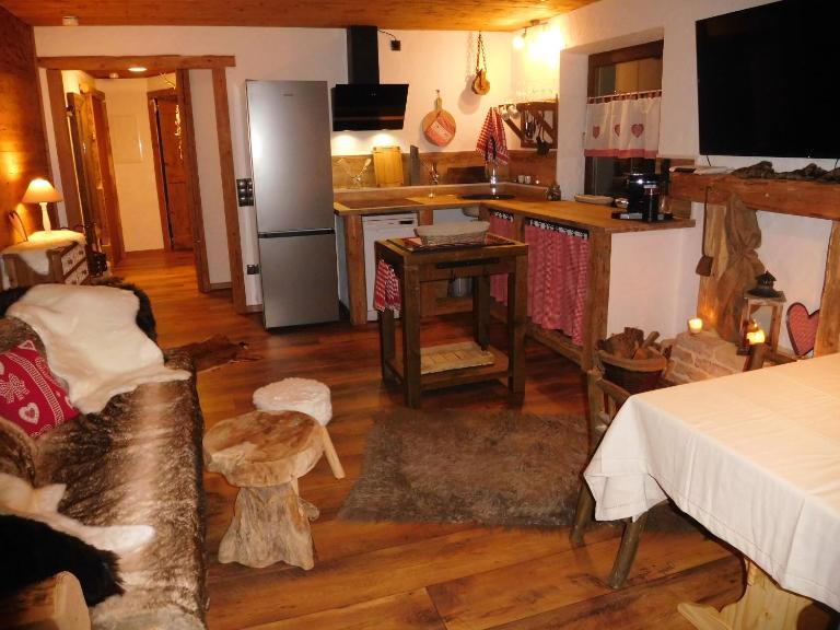 Wellnessoase mit Sauna und Whirlpool - B&B Inzell