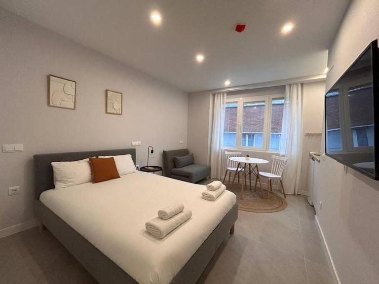 Cozy studio in Tetuan - En 1/7 - B&B Madrid