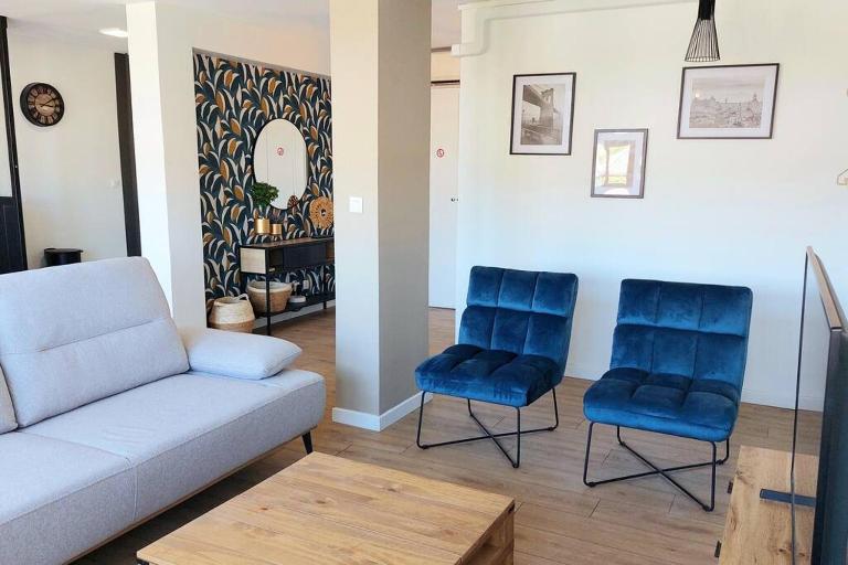 Appartement design pour 6 pers dans le centre de Salon de Pce - Proche Fontaine Moussue - Bed and Breakfast Salon-de-Provence