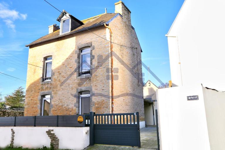 LocaLise - M2A - Ty Maen Gouloù - Maison avec extérieur entièrement clos - Proche du centre et du port - Draps inclus - Animaux bienvenus - Ferienwohnung Guilvinec