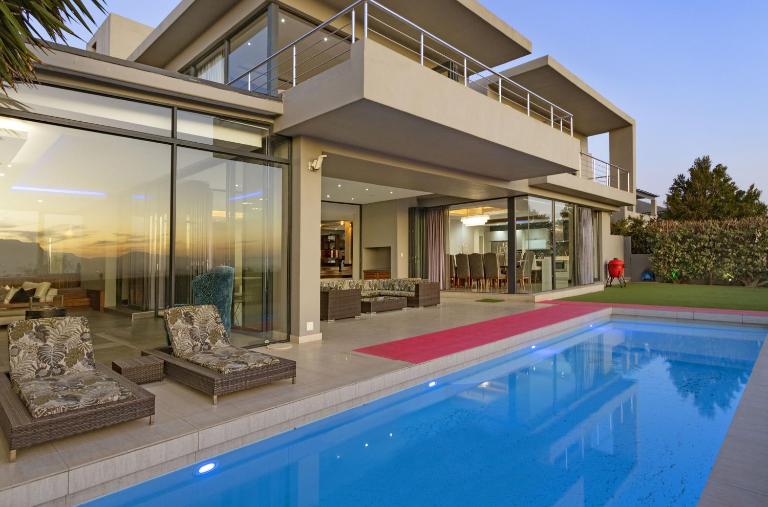 Baronetcy Kings Villa - Ferienwohnung Plattekloof