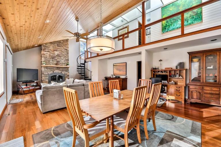 Mountain house w/ stunning views & gourmet kitchen - B&B Maplecrest