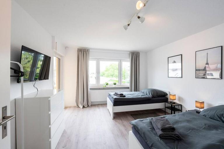 HA01 Großes Apartment am Hafen! - B&B Worms