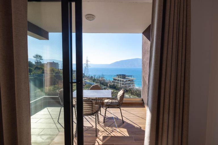 Exclusive Seafront Apartments by PikHost - Chambres d'hôtes Vlora